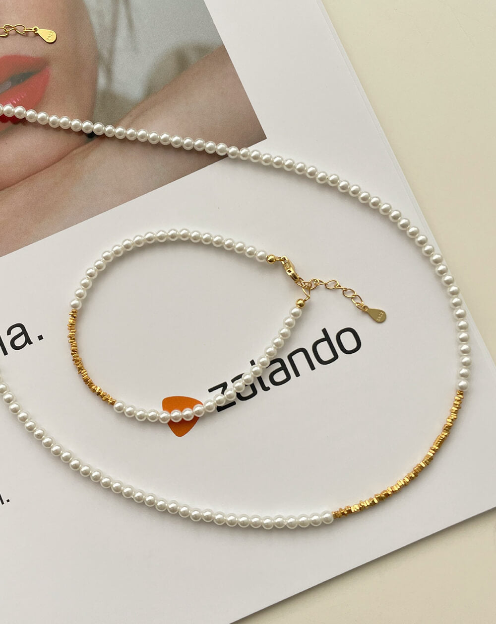 Minimal Mini Gold Beaded Pearl Choker Necklace