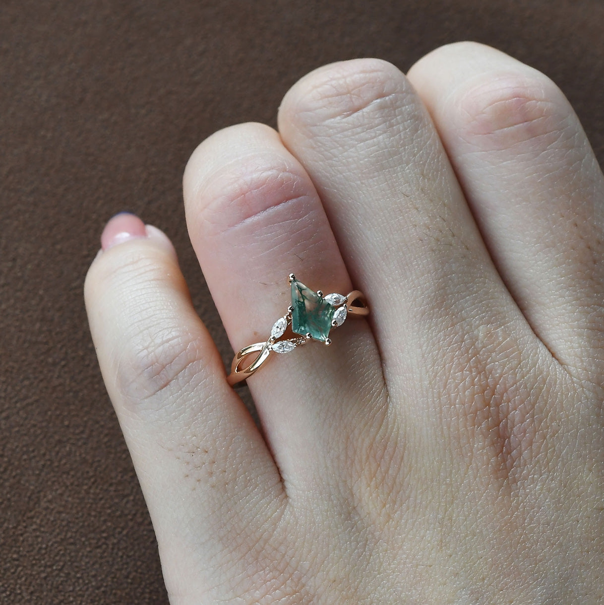 Minimalist Kite Cut Moss Agate Infinity Engagement Ring