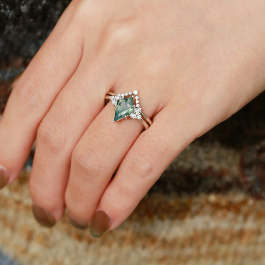 Signature Vintage Moss Agate Engagement Ring Set 2pcs