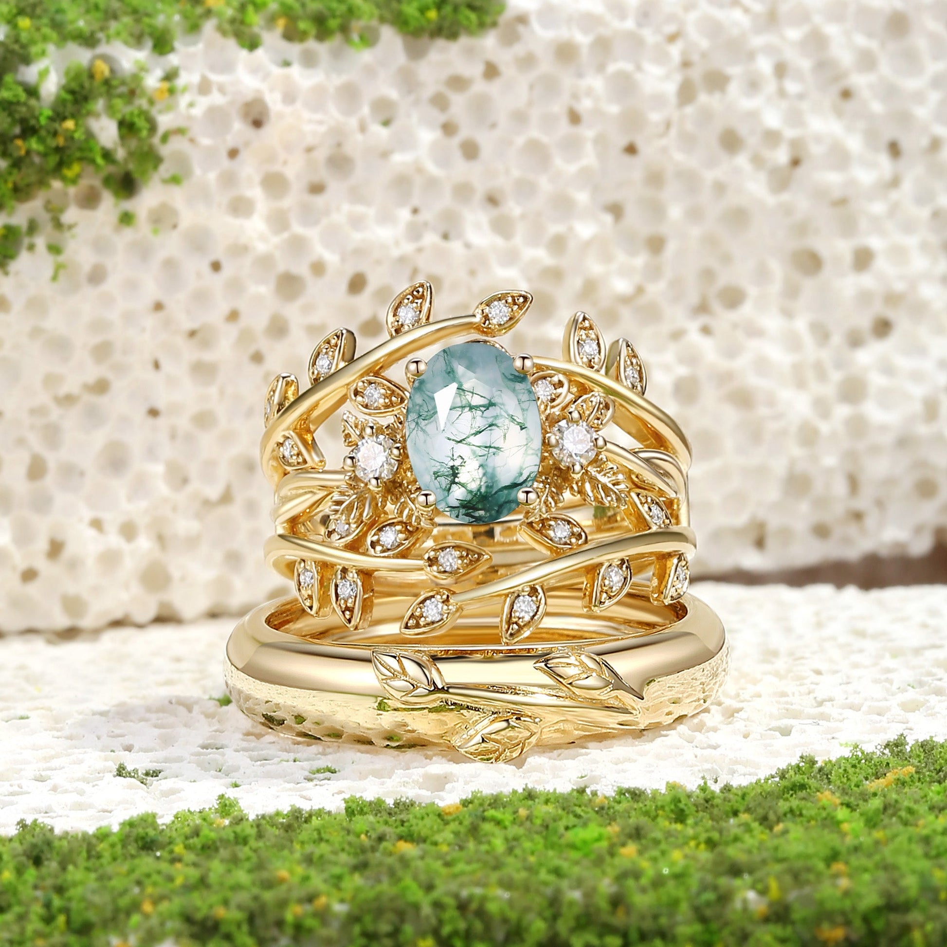 Léonie Oval Cut Moss Agate Leafy Gold Couple Ring Set