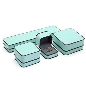 Classic Sapphire ring, Rare Blue Sapphire Engagement ring