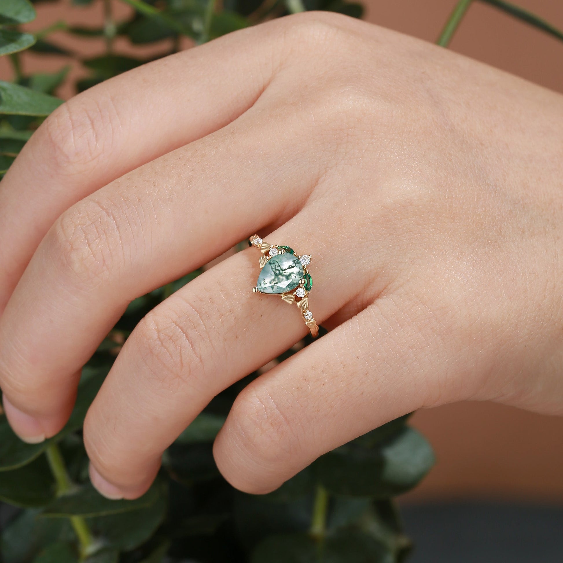 Hedera Heart Leaf Moss Agate Engagement Ring