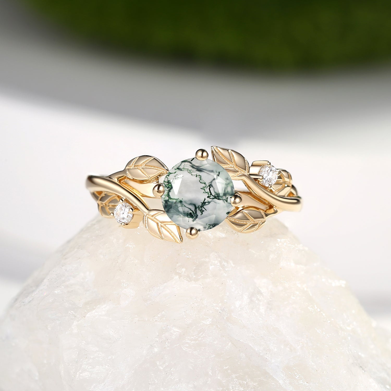 Round Shaped Leaf Moss Agate Engagement Ring - Gardenia