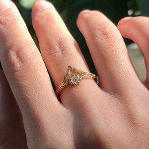 Angel’s Wing | V-Shaped Leaf Moissanite Solitaire Wedding Band