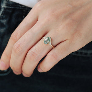 1.5ct Geometric Moss Agate Three-stone Vintage Ring