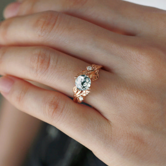Black Gold Round Shaped Leaf Moss Agate Engagement Ring - Gardenia