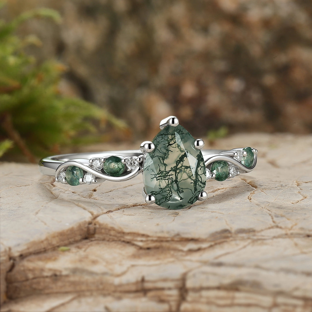 Nature Pear Cut Moss Agate Vine Engagement Ring