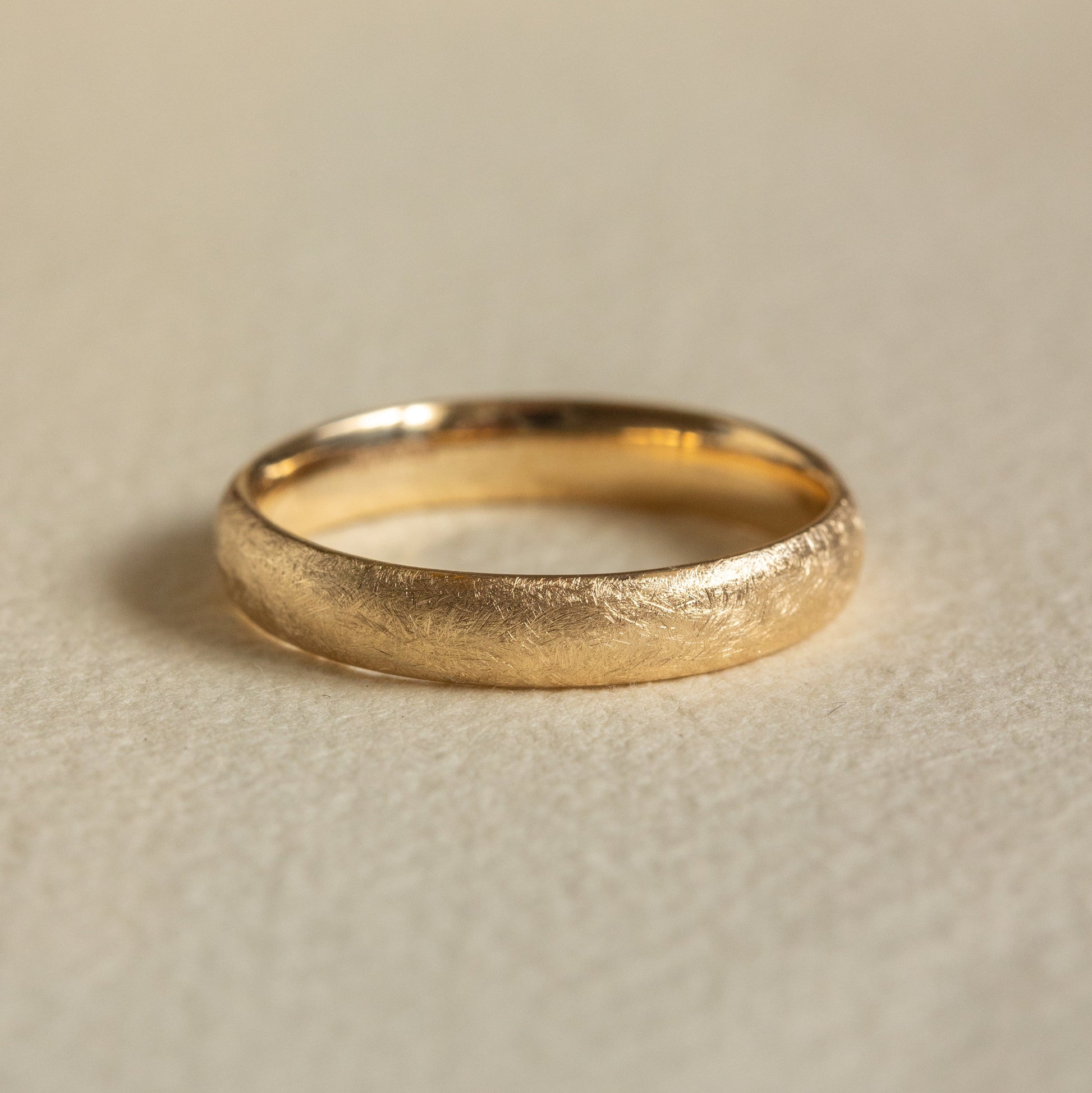 Frosted Texture Vintage Ring — 4MM Matte Gold Wedding Band