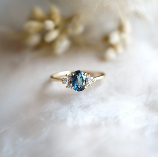 Classic Sapphire ring, Rare Blue Sapphire Engagement ring