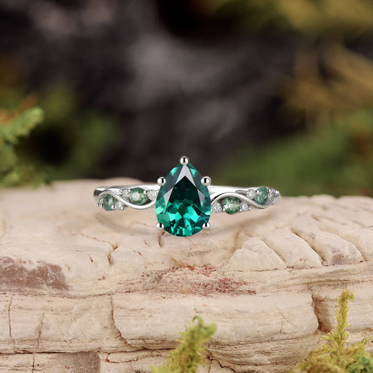 Nature Pear Cut Moss Agate Vine Engagement Ring