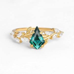 Dart Kite Cut Clear Moss Agate Leafy Gold Engagement Ring