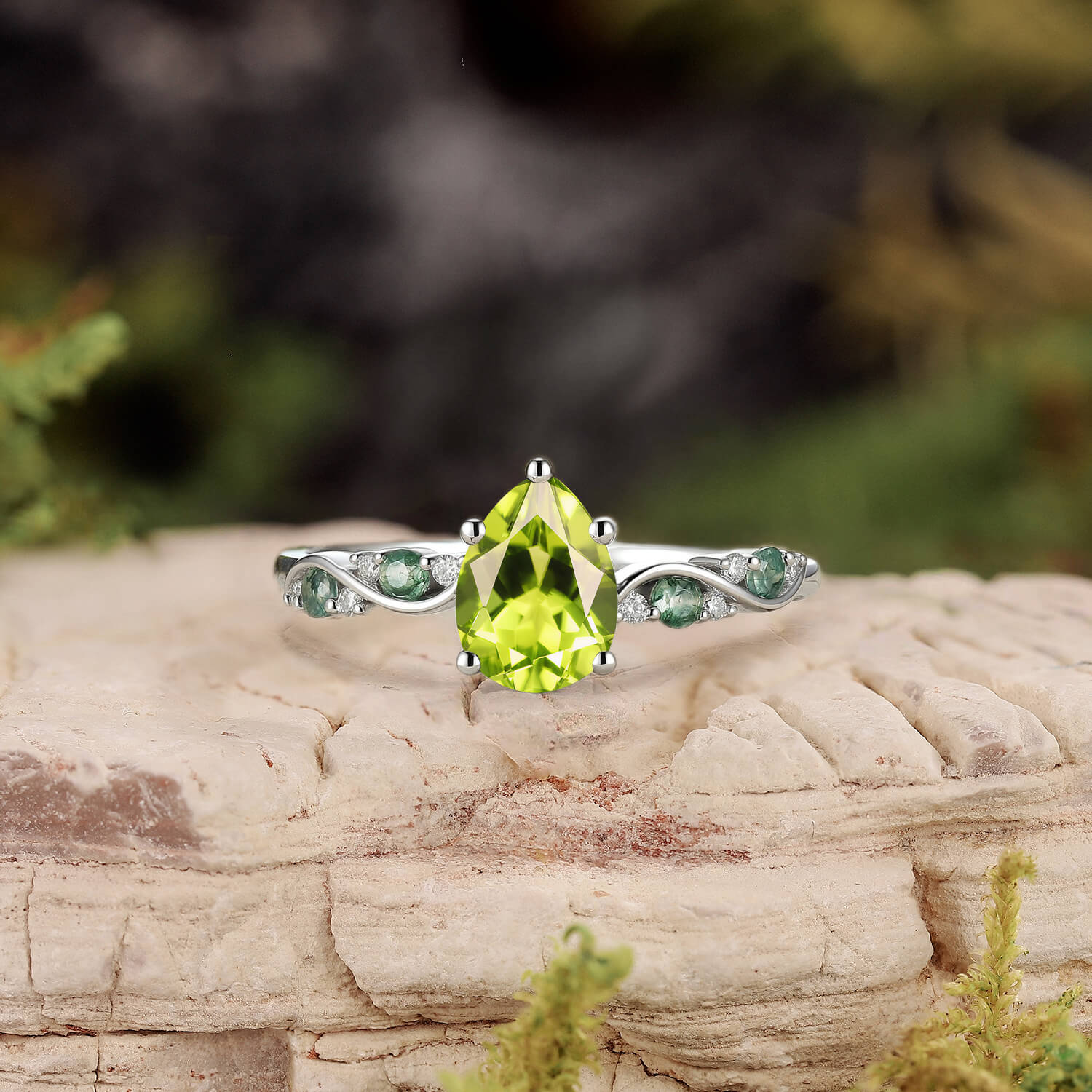Nature Pear Cut Moss Agate Vine Engagement Ring