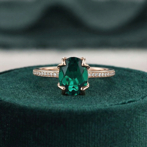 Vintage Oval Shaped Emerald Rose Gold Ring
