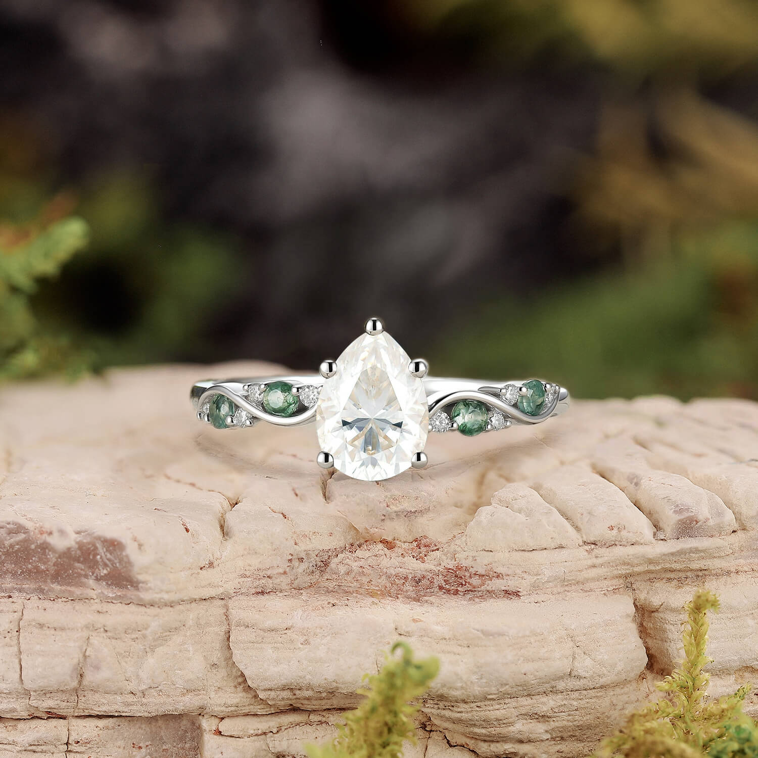 Nature Pear Cut Moss Agate Vine Engagement Ring