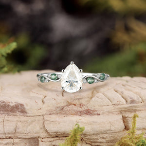Nature Pear Cut Moss Agate Vine Engagement Ring