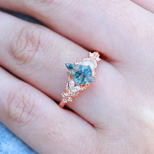 Kite Cut Moss Agate Vine Leafy Gold Engagement Ring