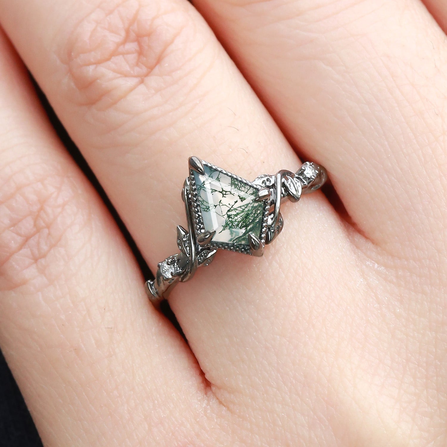 Leafy Kite Cut Moss Agate & Moissanite Engagement Ring
