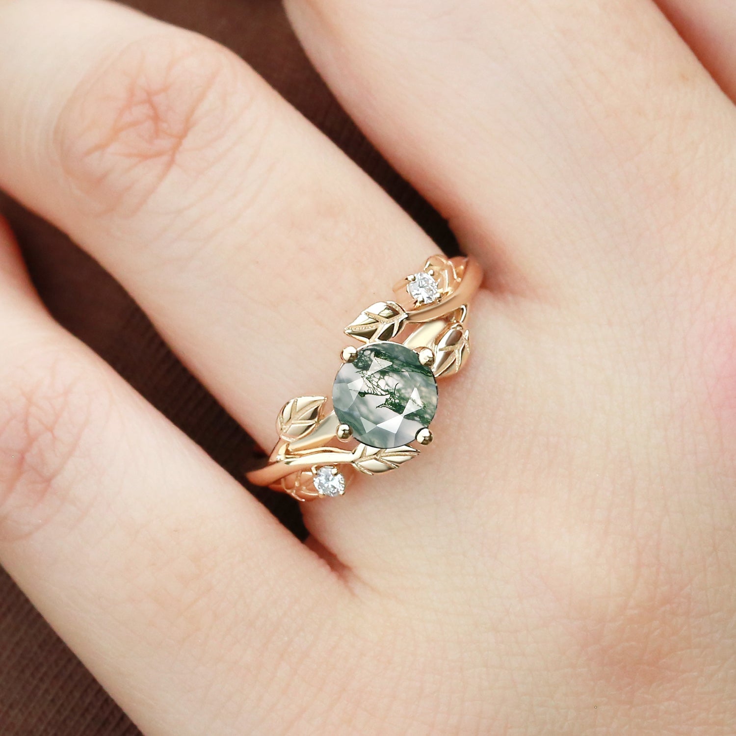 Round Shaped Leaf Moss Agate Engagement Ring - Gardenia