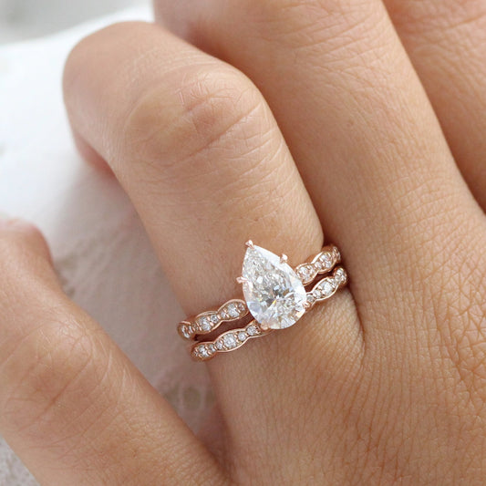 Lyra's Spark | 2CT Classic Pear Diamond Bridal Set 2pcs