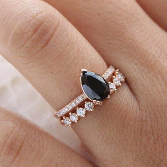 Grace Solitaire Black Diamond Ring Set w/ Pear Diamond and 4 Prong Wedding Band