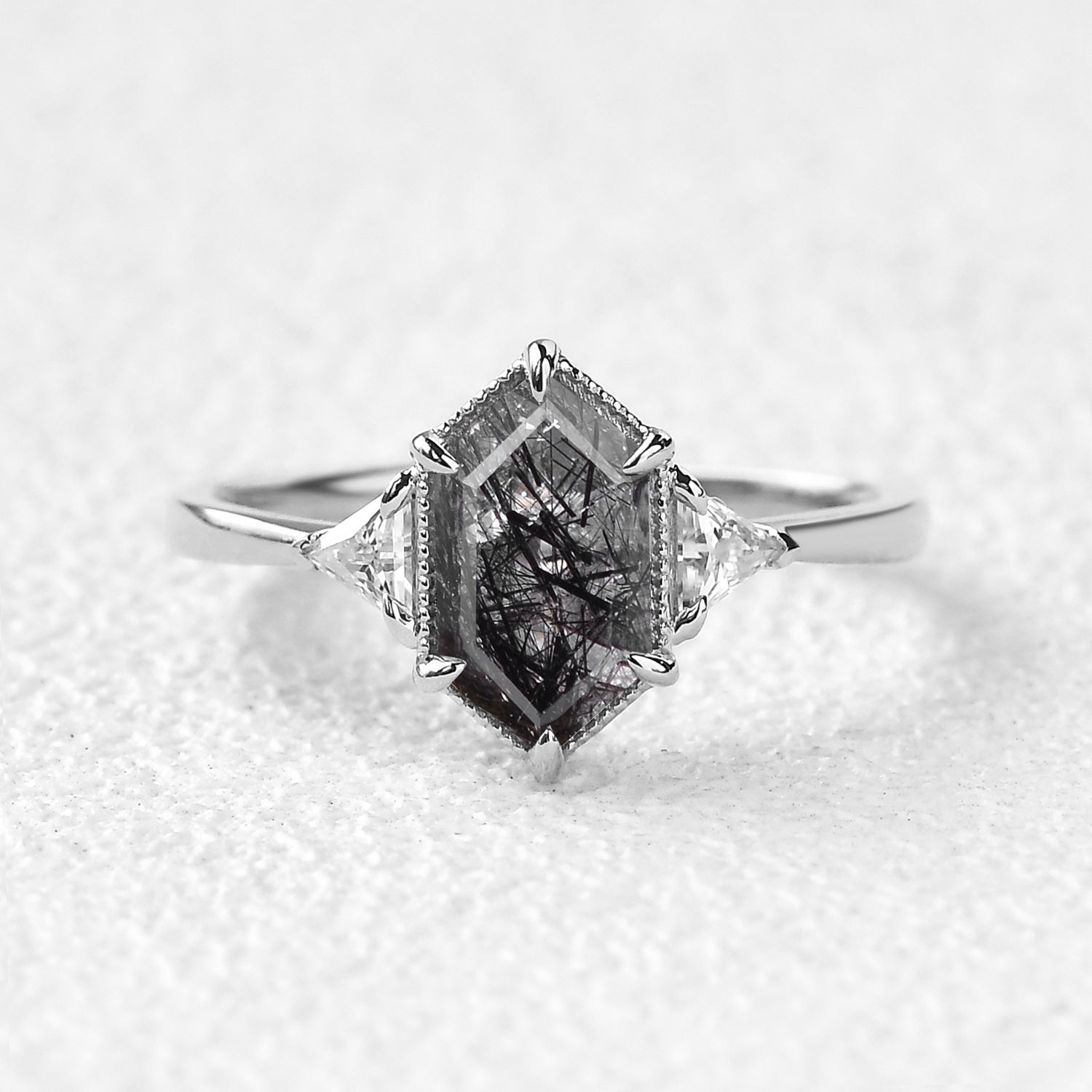 1.5ct Geometric Moss Agate Three-stone Vintage Ring