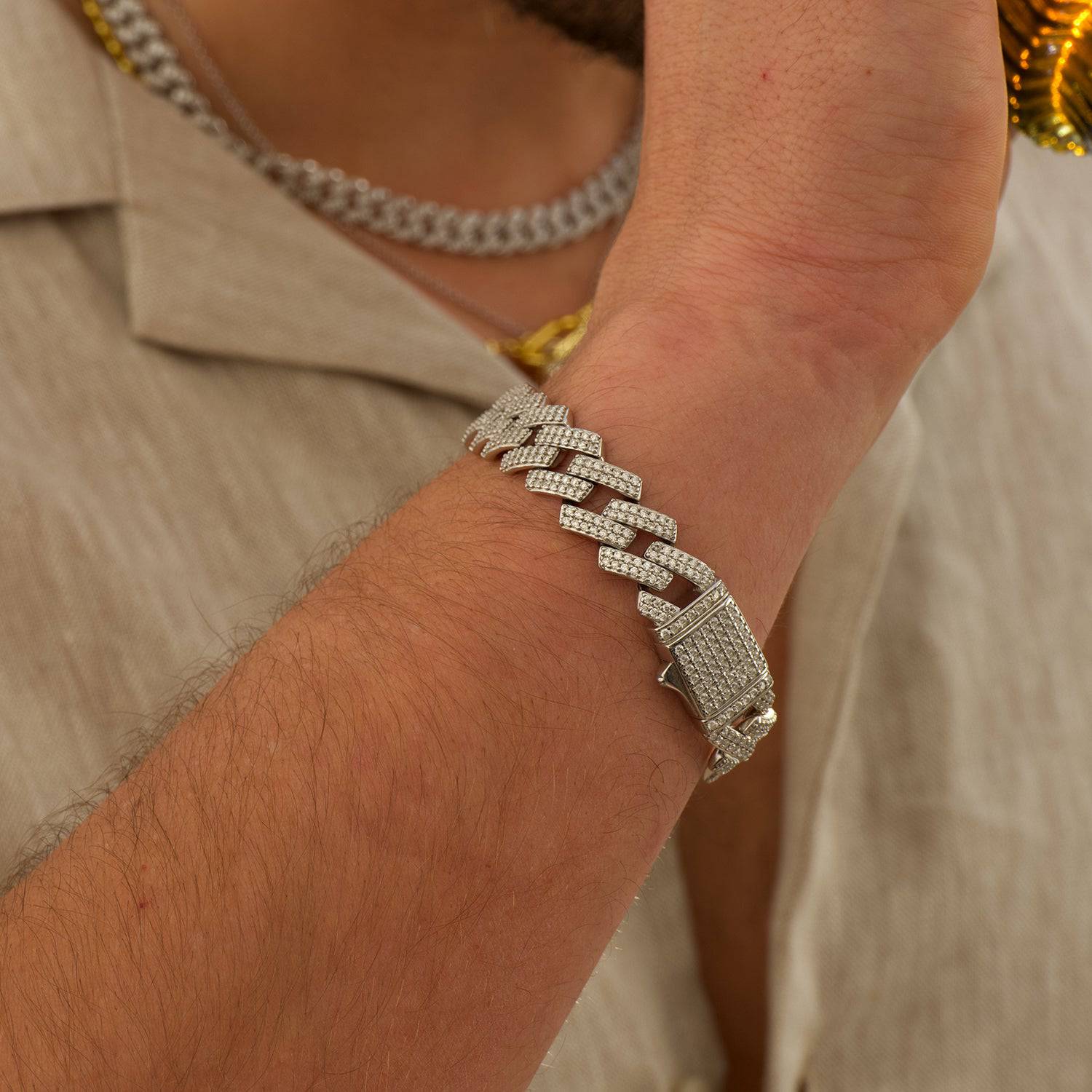Full Ice-Out Luxe Silver Moissanite Zigzag Cuban Link Bracelet-Unisex