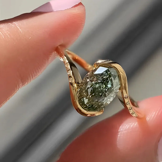 Oval Cut Vintage Style 4CT Green Gemstone Ring